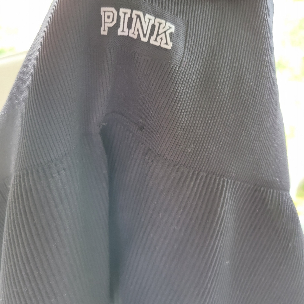 🚫SOLD🚫VS PINK COOL & COMFY CUT OUT TIGHTS - Picture 11 of 16